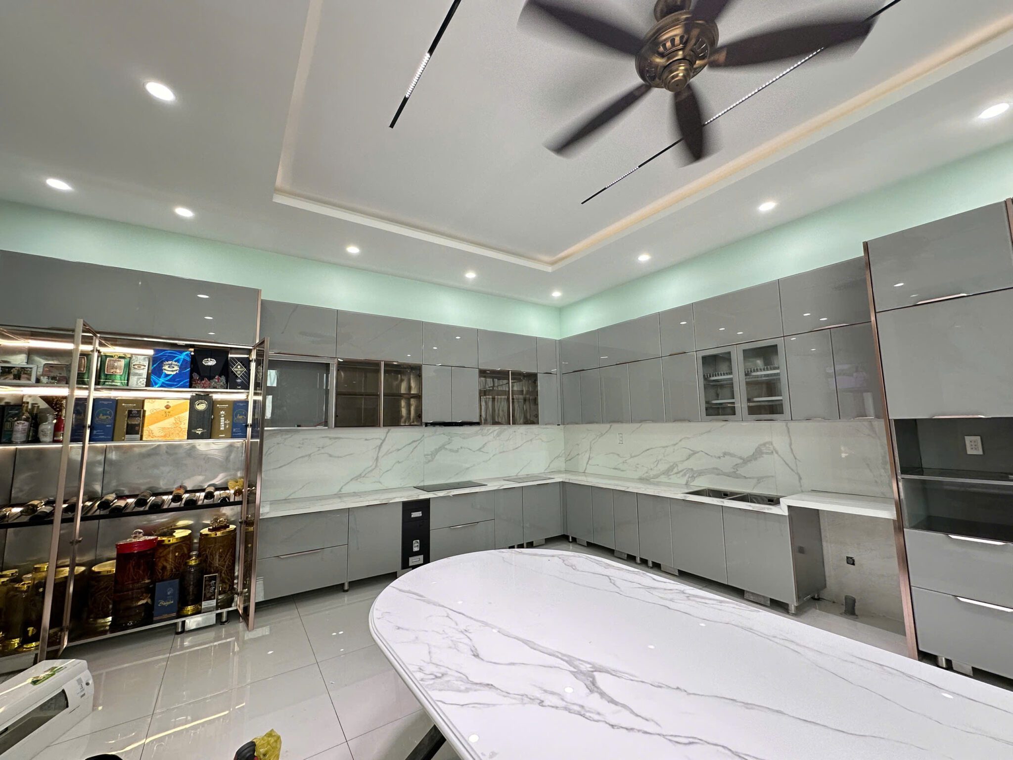 TỦ BẾP INOX TẠI TP.HCM – GIẢI PHÁP BỀN ĐẸP CHO KHÔNG GIAN BẾP HIỆN ĐẠI